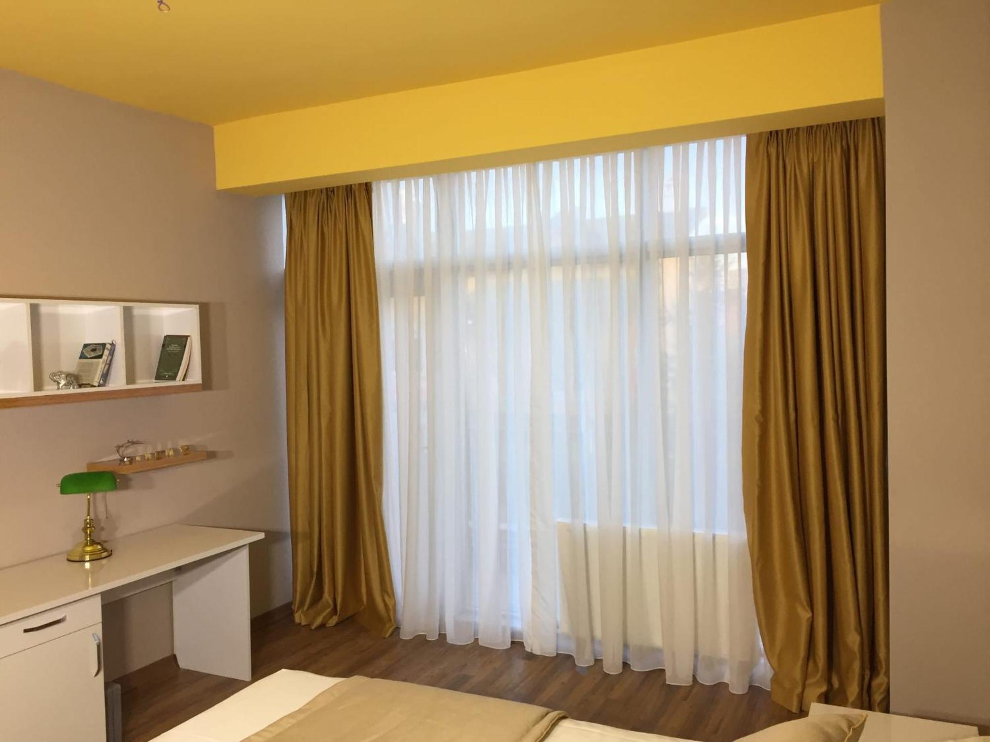 Apartment Dora Suit
